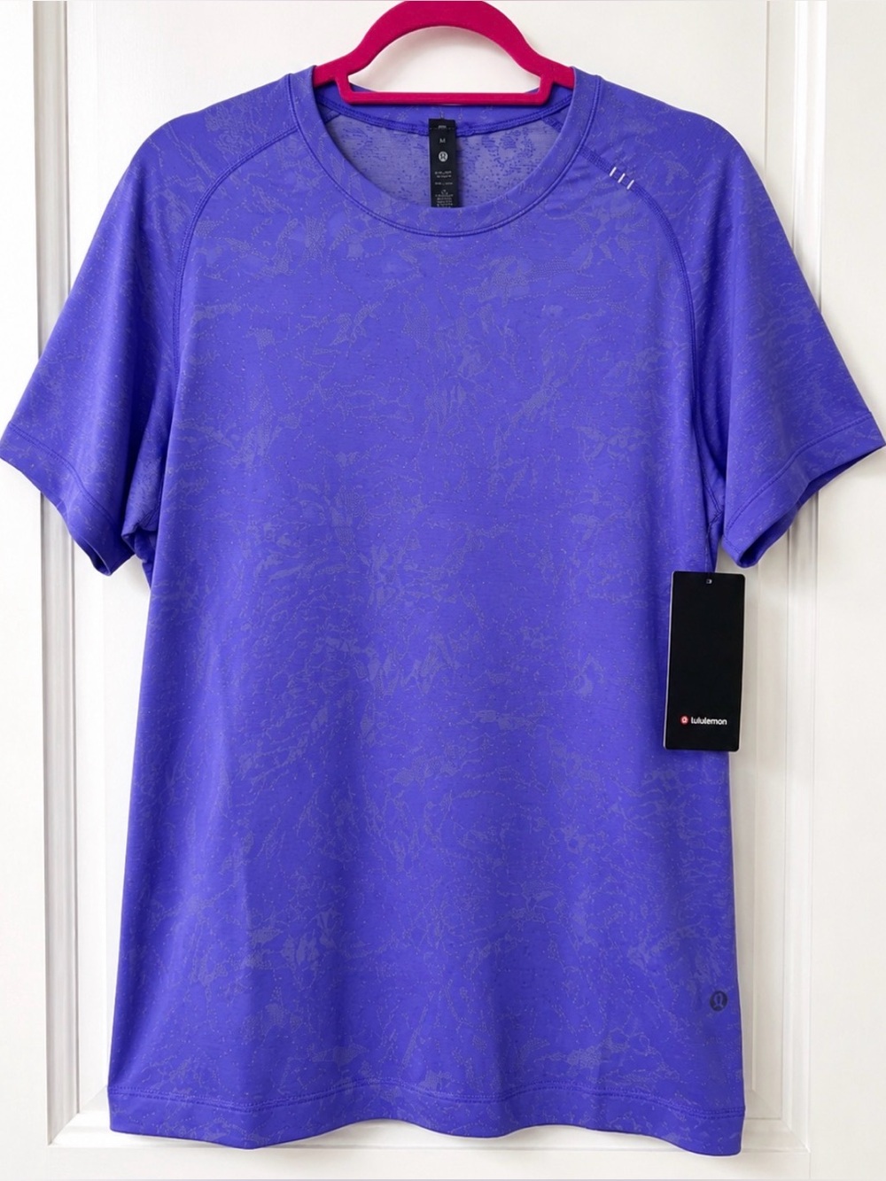 Lululemon Men’s Purple Patterned Short Sleeve Workout Shirt Medium